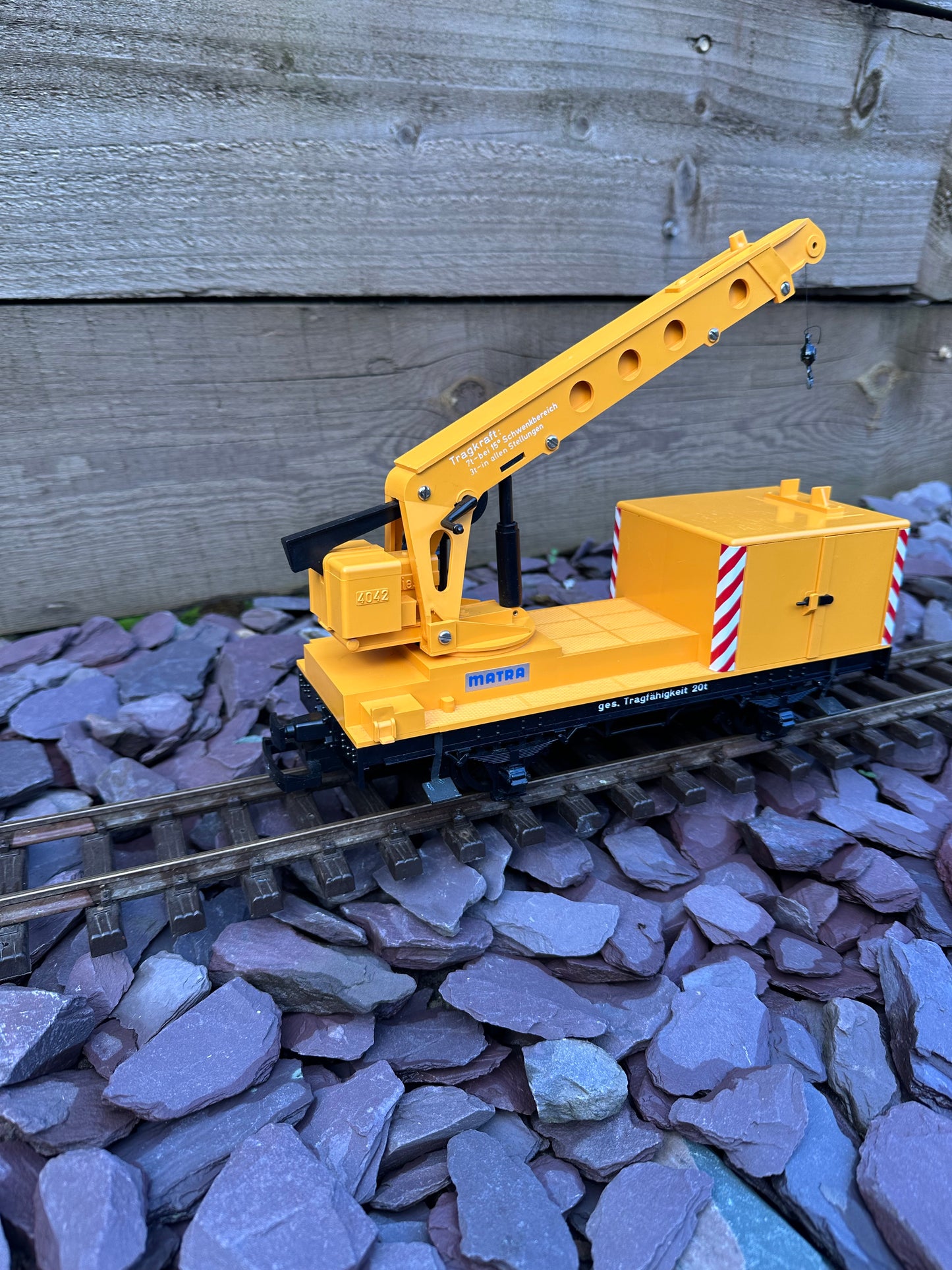 LGB 4042 Yellow Crane