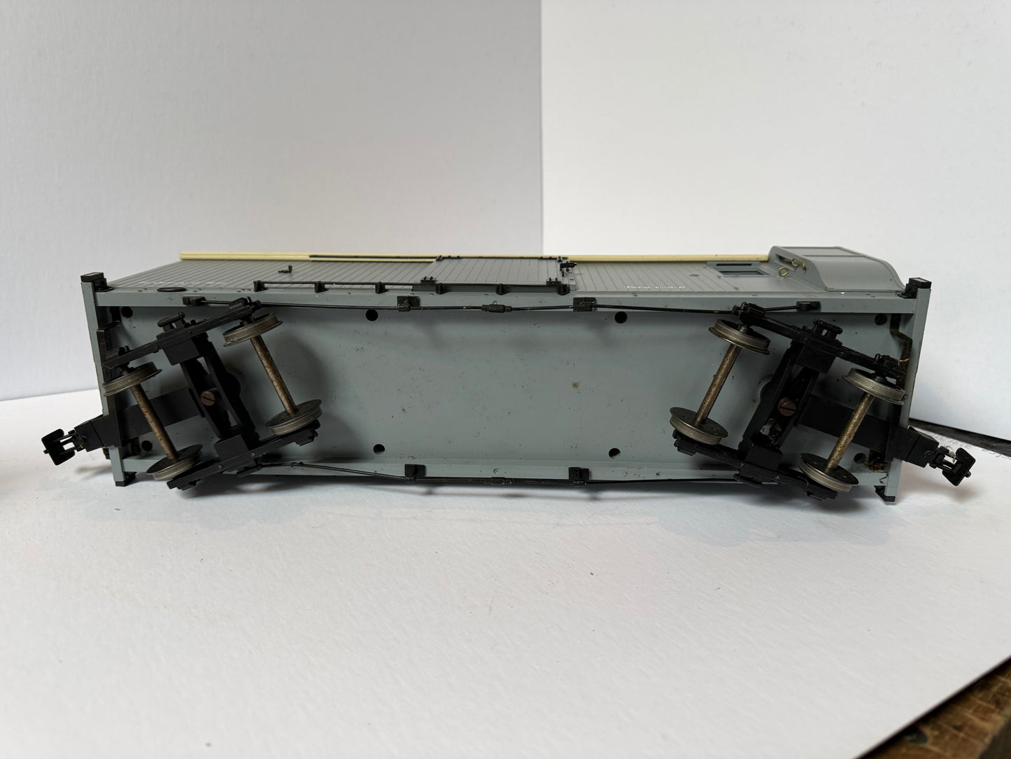 Accucraft R19-9A – L & B BOGIE GOODS VAN # 23 IN L & B GREY