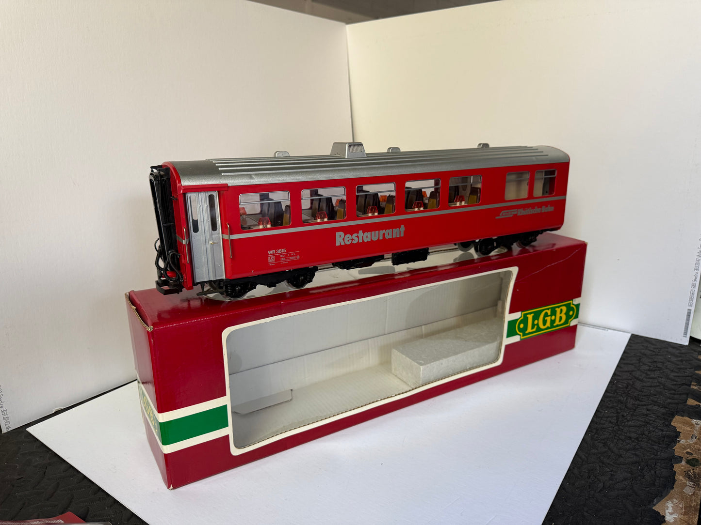 LGB 3069 RhB restaurant dining Car