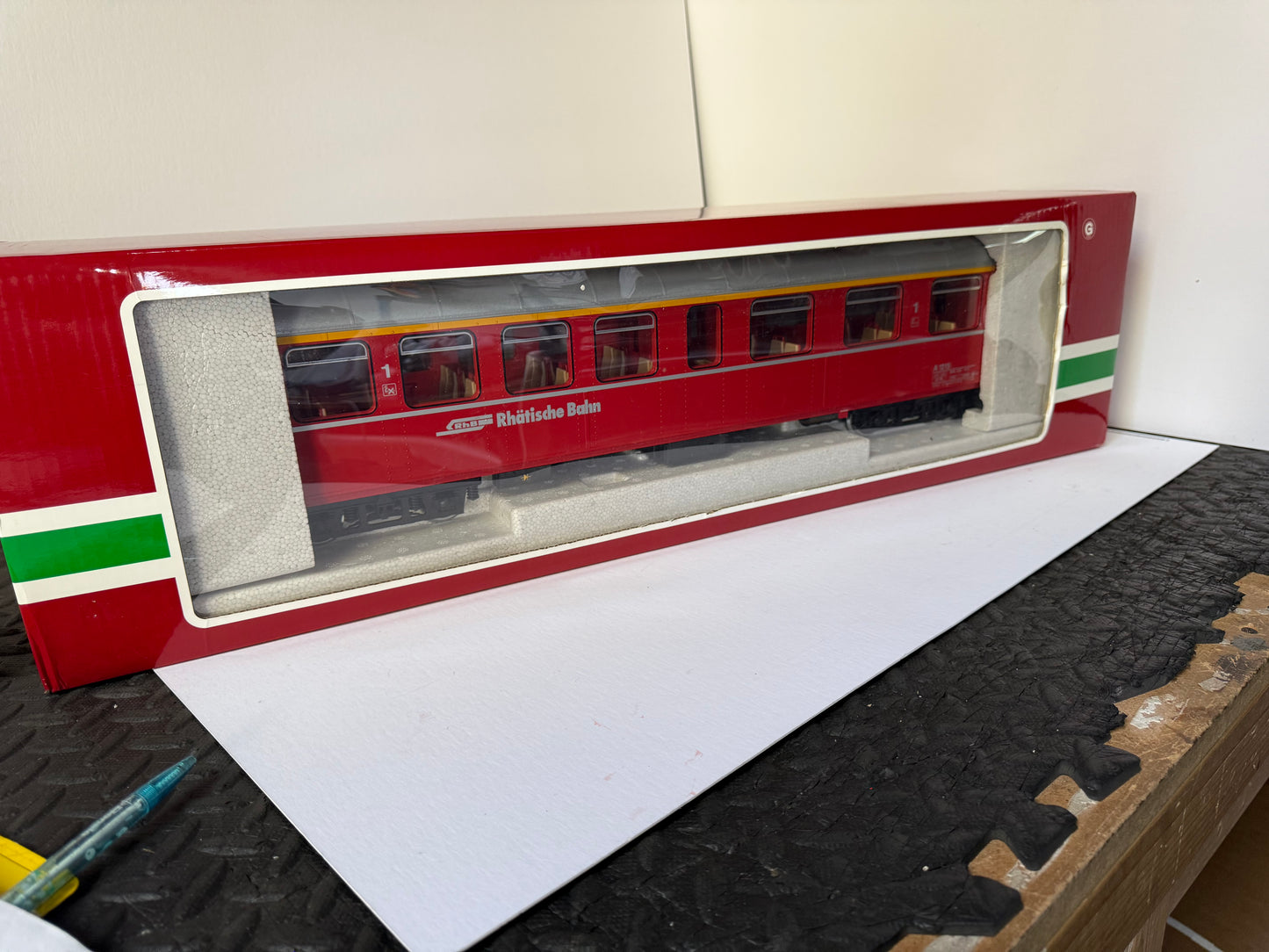LGB 31523 first class express passenger car