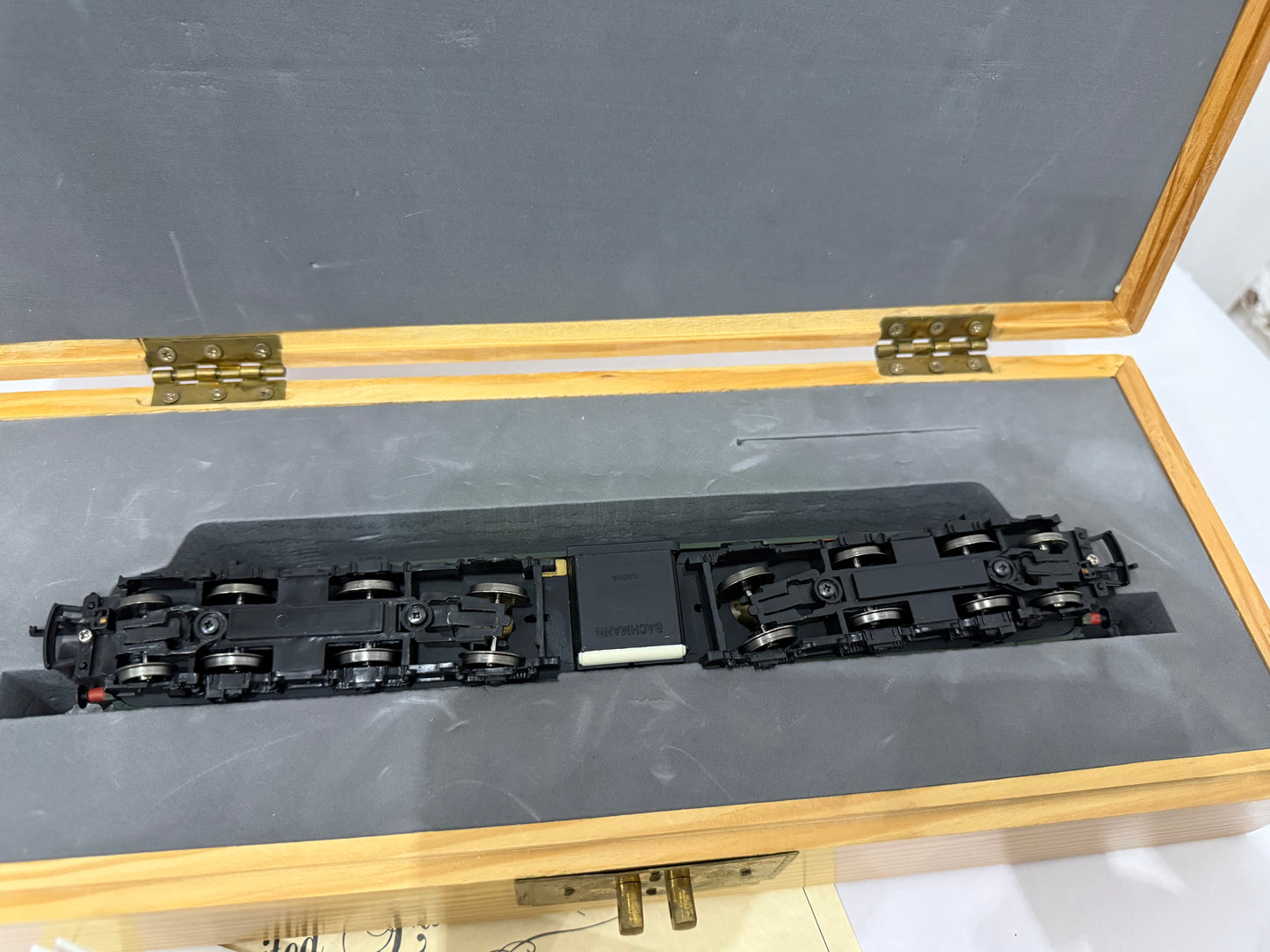 OO Gauge Bachmann limited edition D172 IXION