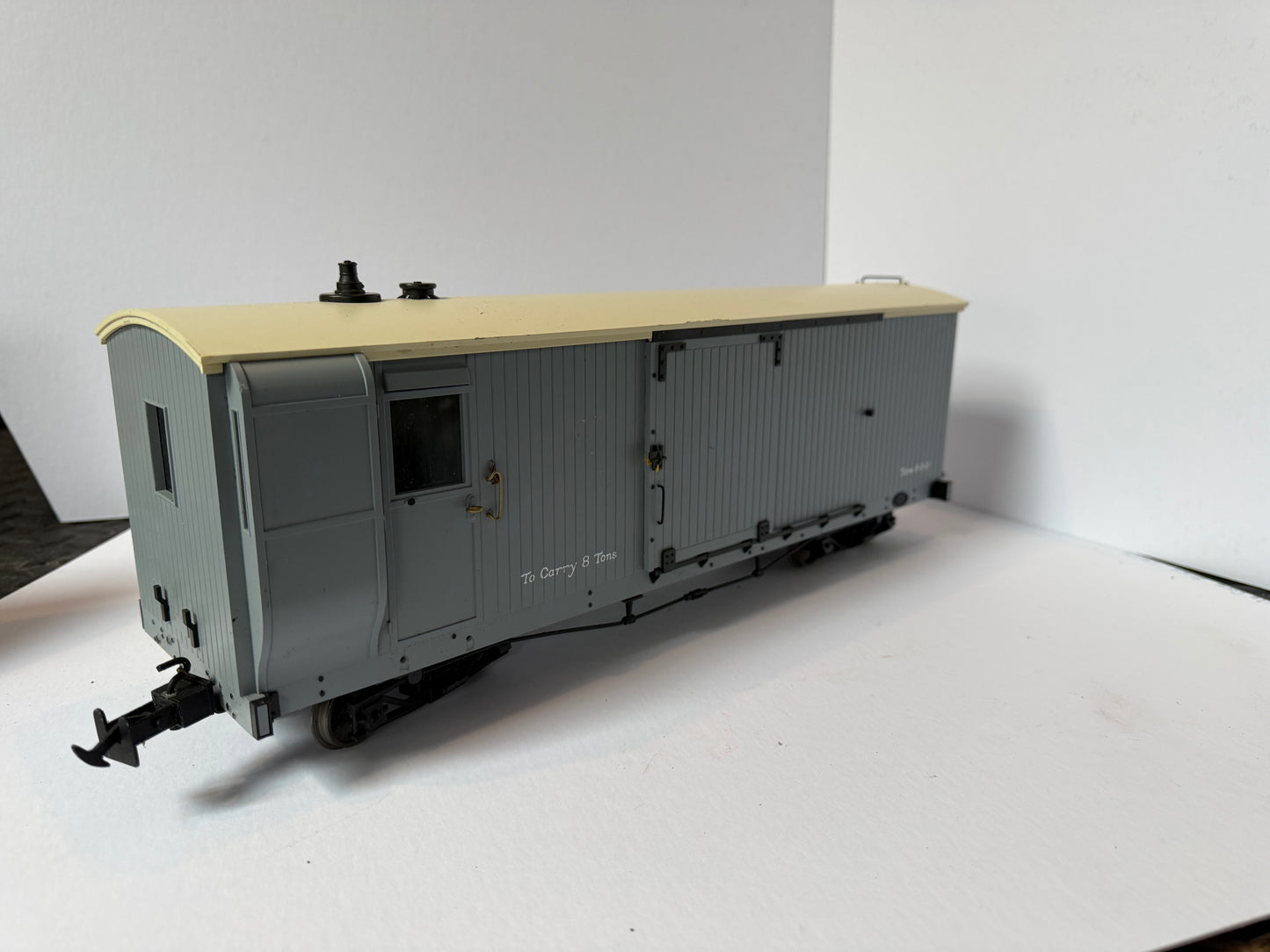 Accucraft R19-9A – L & B BOGIE GOODS VAN # 23 IN L & B GREY
