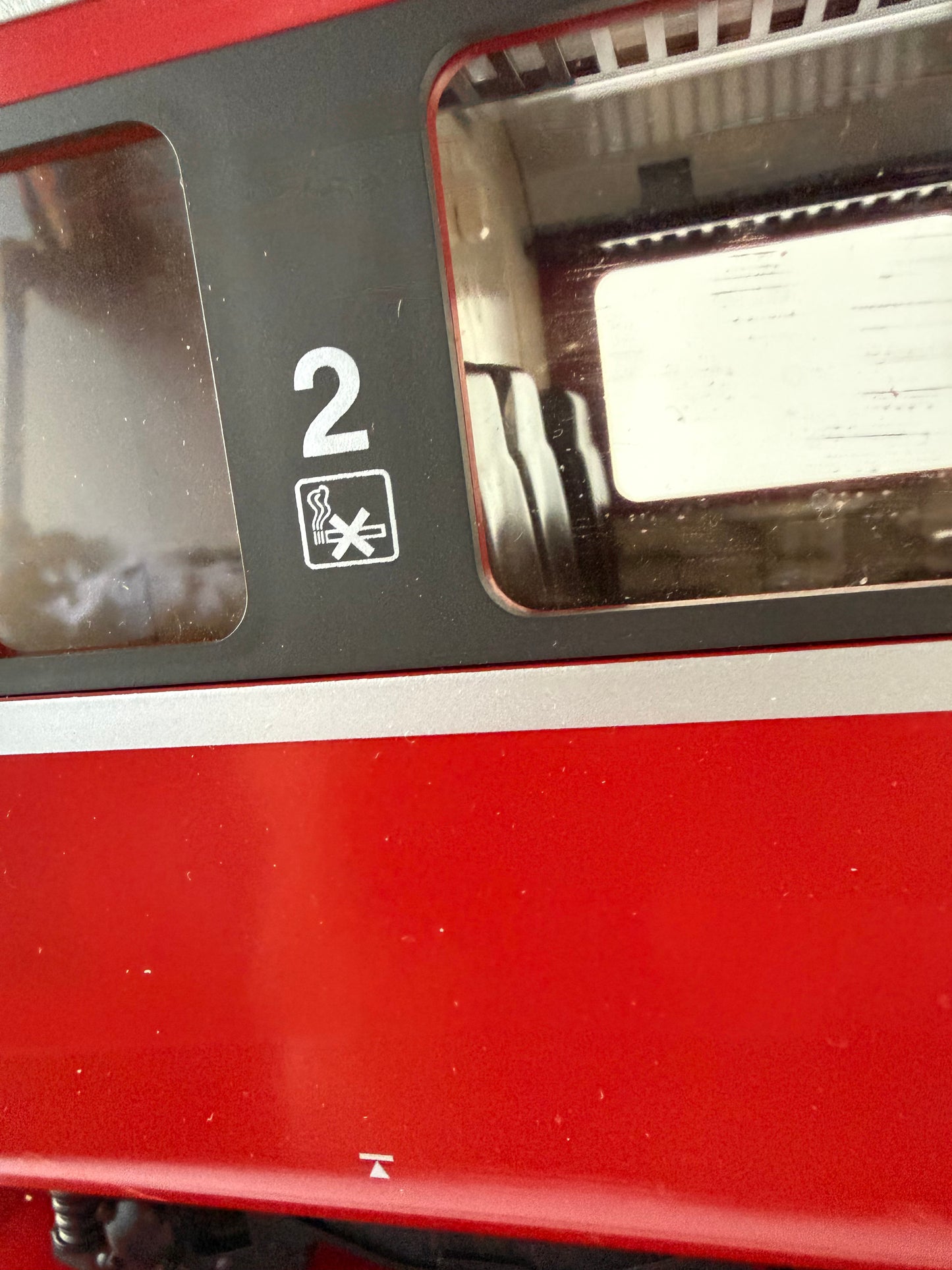 LGB 33670 RhB passenger car