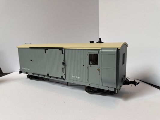 Accucraft R19-9A – L & B BOGIE GOODS VAN # 23 IN L & B GREY