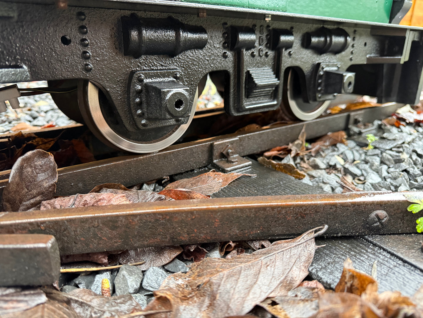 5” Gauge Dan Jeavons Planet 24v