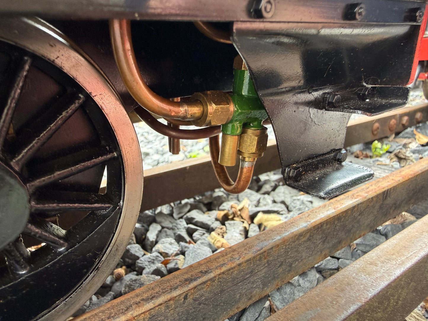 3 1/2” Gauge Netta