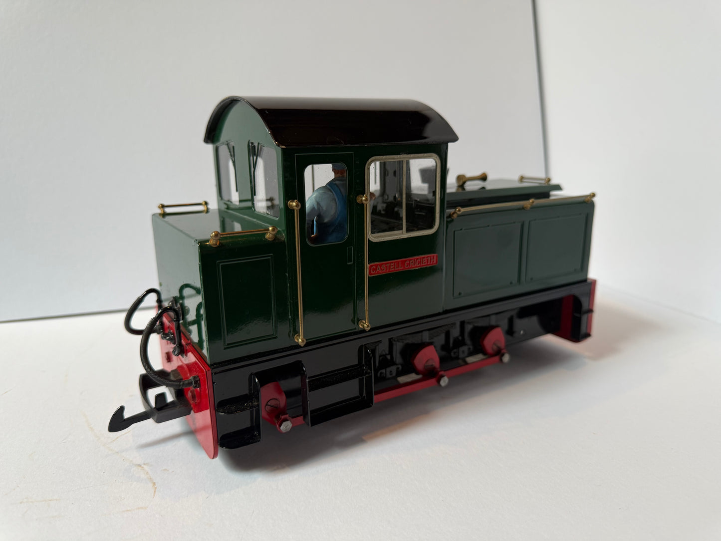 Roundhouse Criccieth Castle RC Fitted