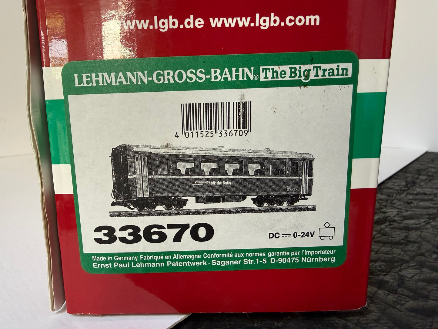LGB 33670 RhB passenger car