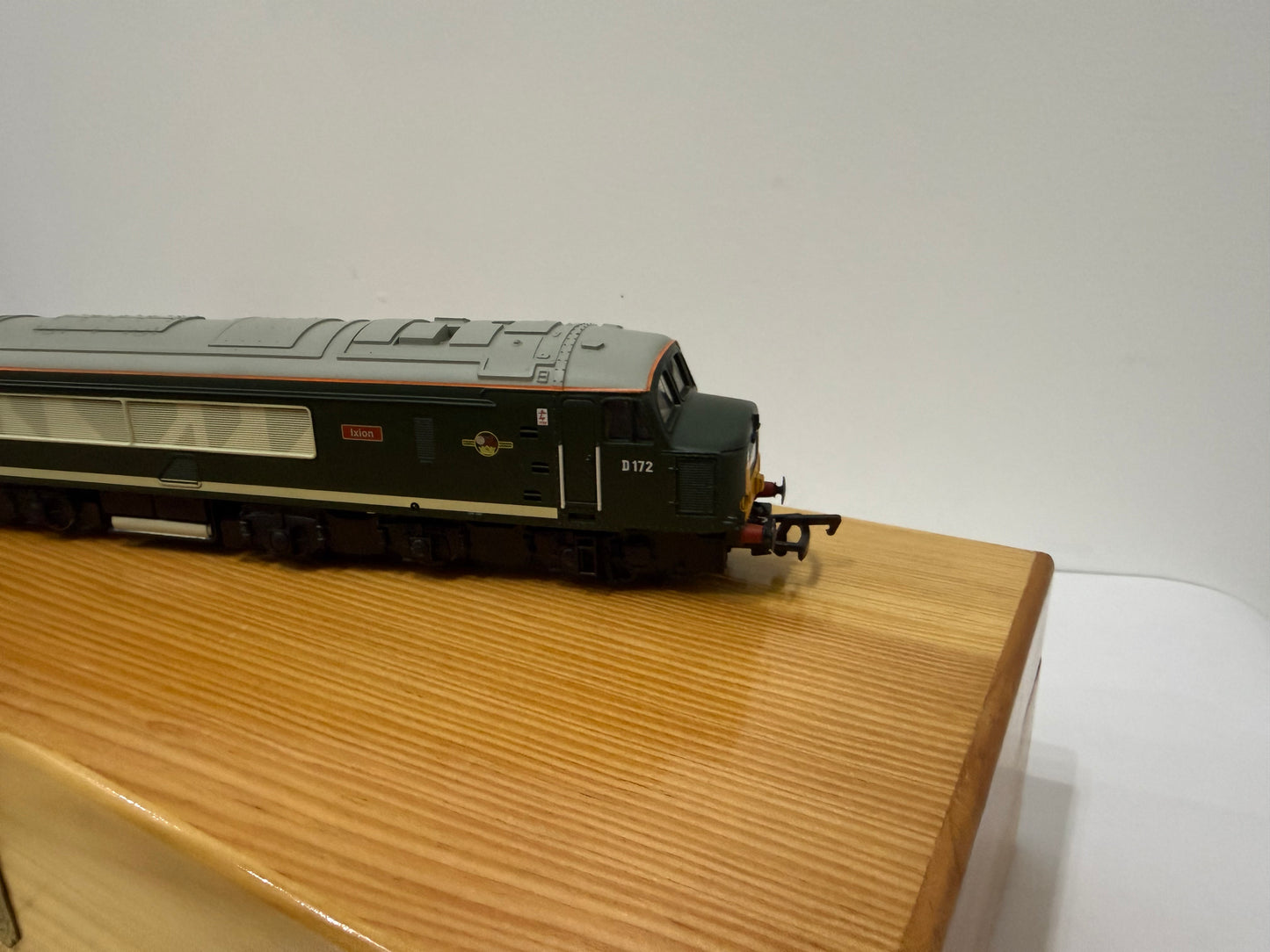 OO Gauge Bachmann limited edition D172 IXION