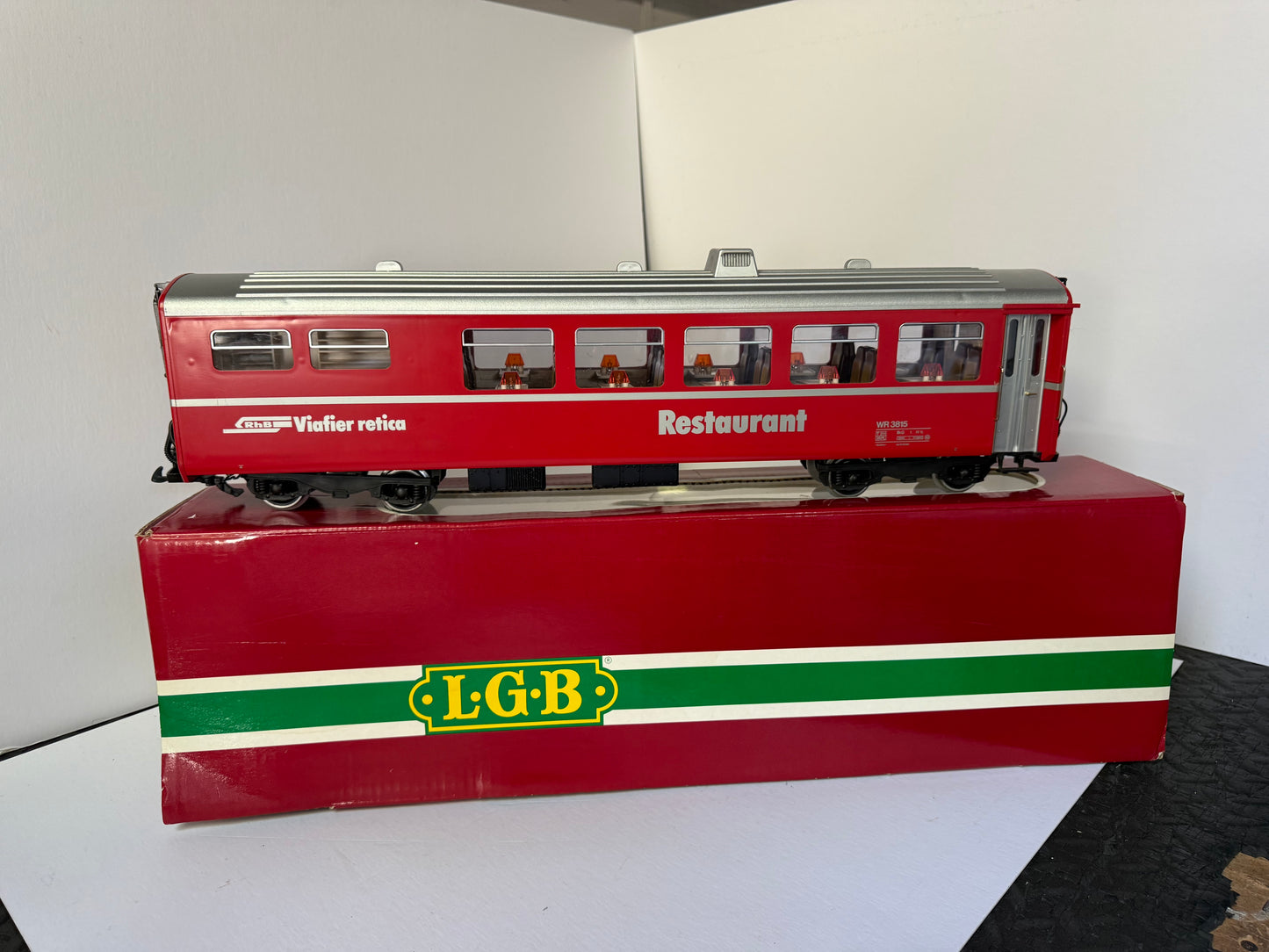 LGB 3069 RhB restaurant dining Car